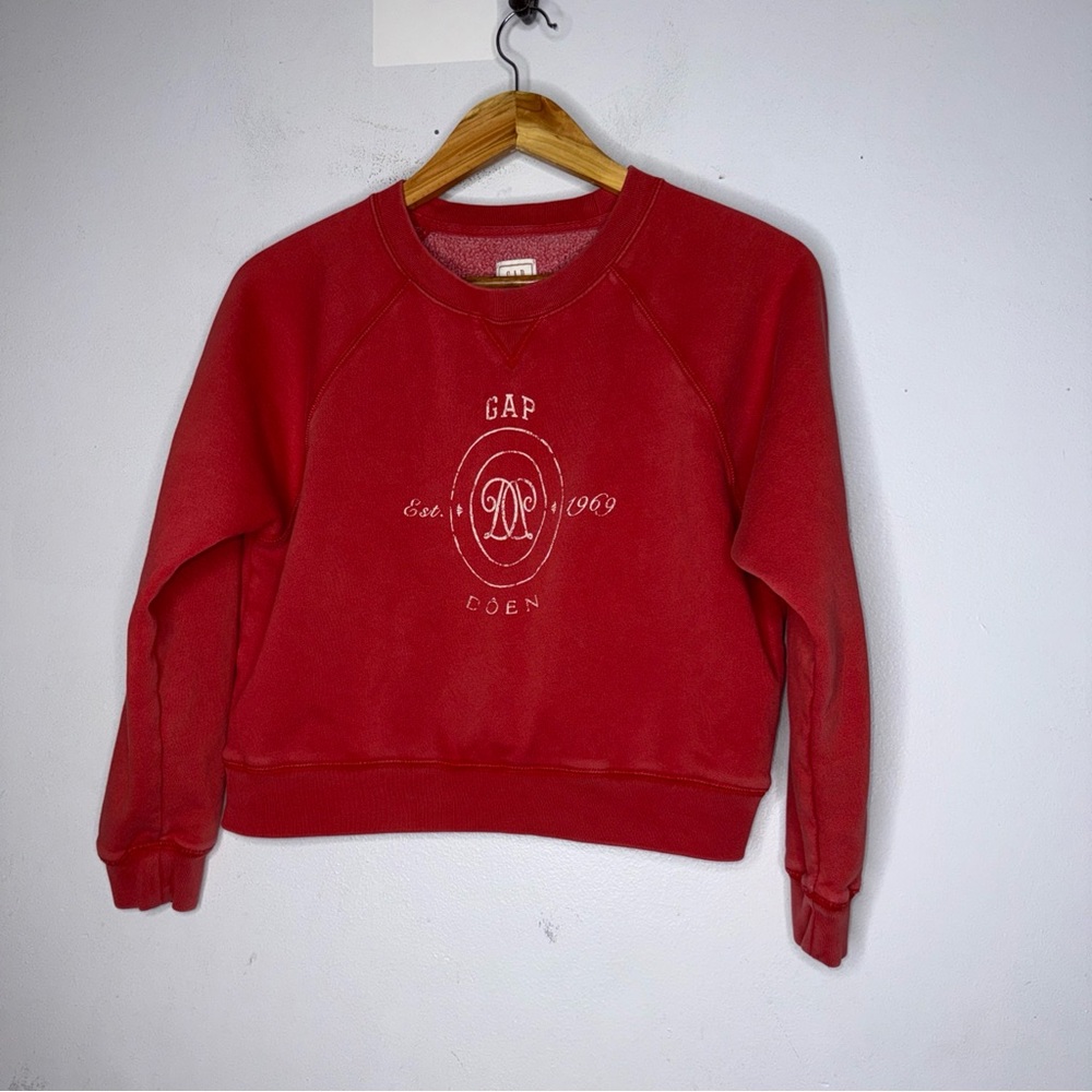 GAP X DOEN Graphic Logo Print Crew‎ Neck Pullover Sweatshirt Red Kids Size L 10